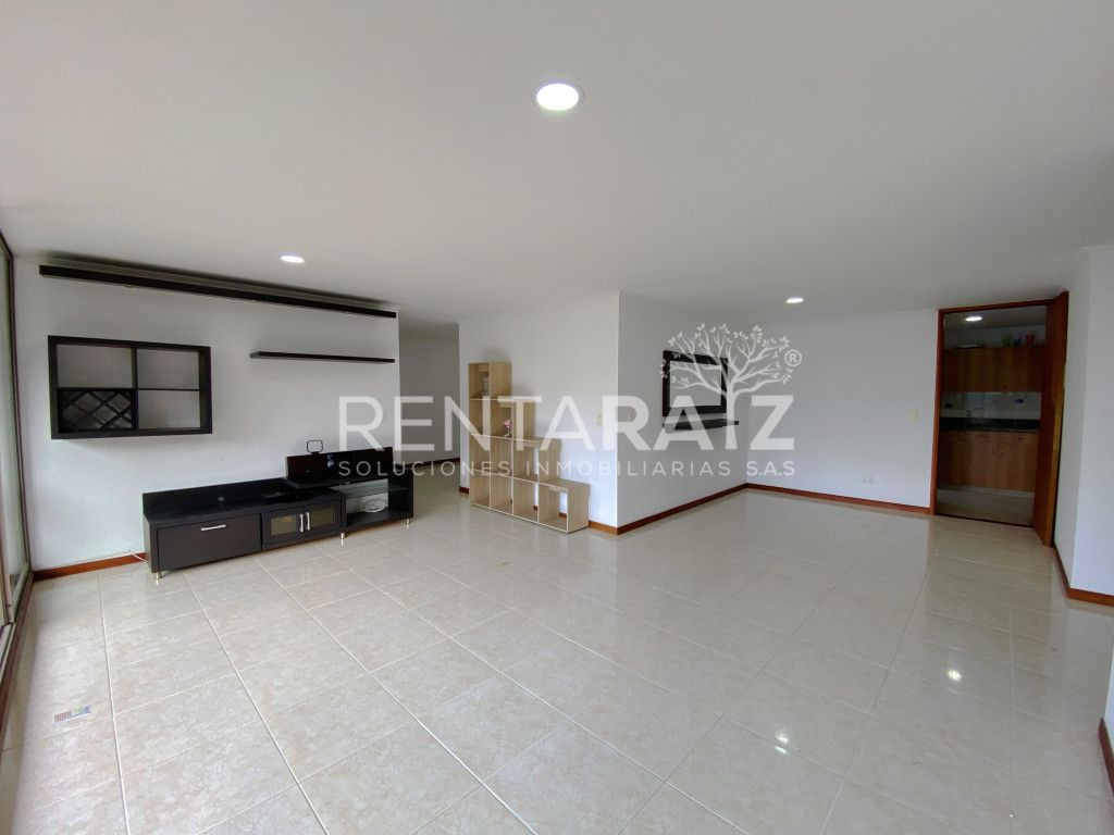 Apartamento en arriendo Antioquia Medellín Los Balsos No2 134 m2 Habitaciones 3 Baños 3 Garajes 2 Precio $6500000