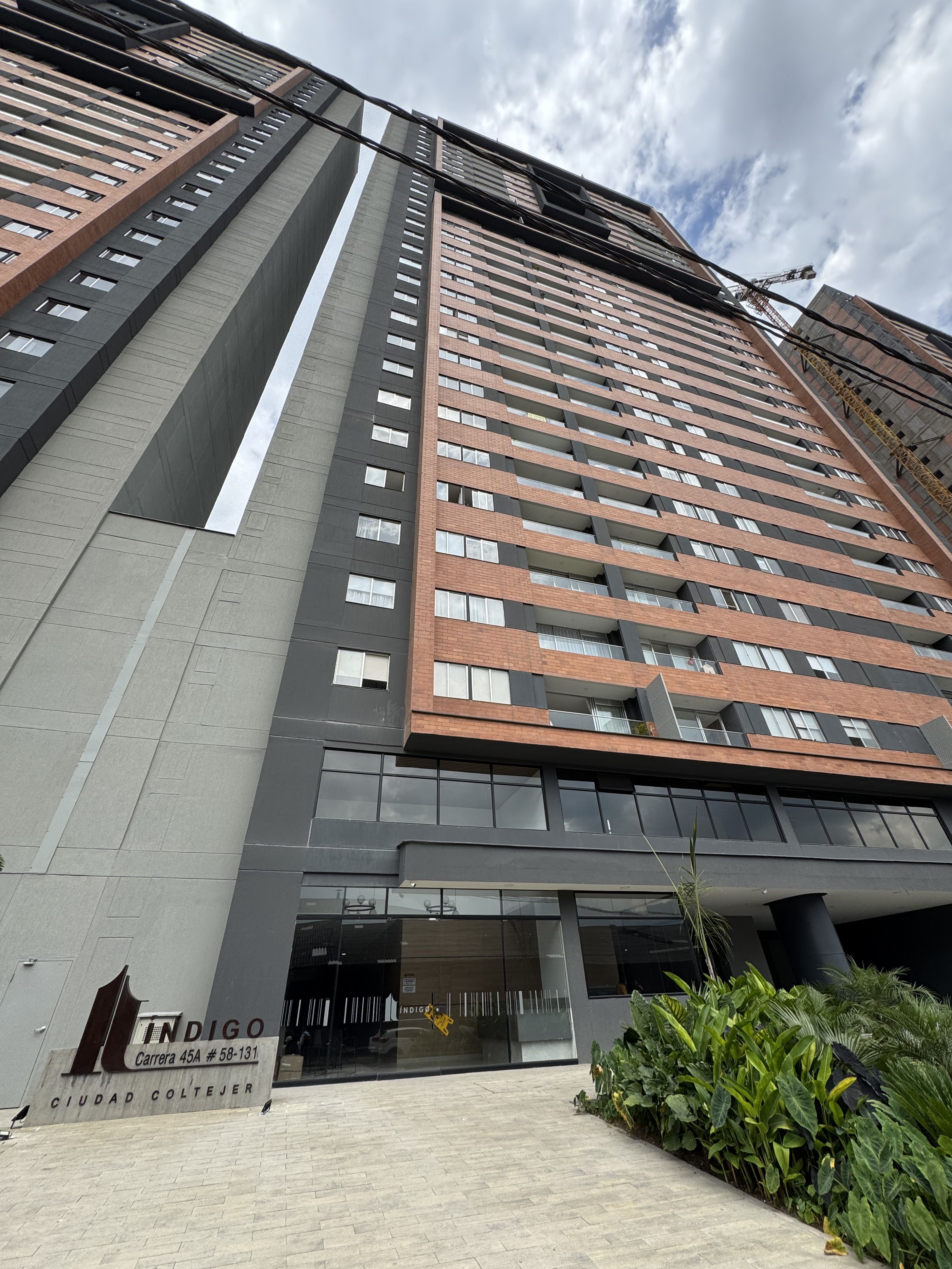 Apartamento en arriendo Antioquia Itagüí Zona Industrial 1 70 m2 Habitaciones 3 Baños 2 Garajes 2 Precio $3200000