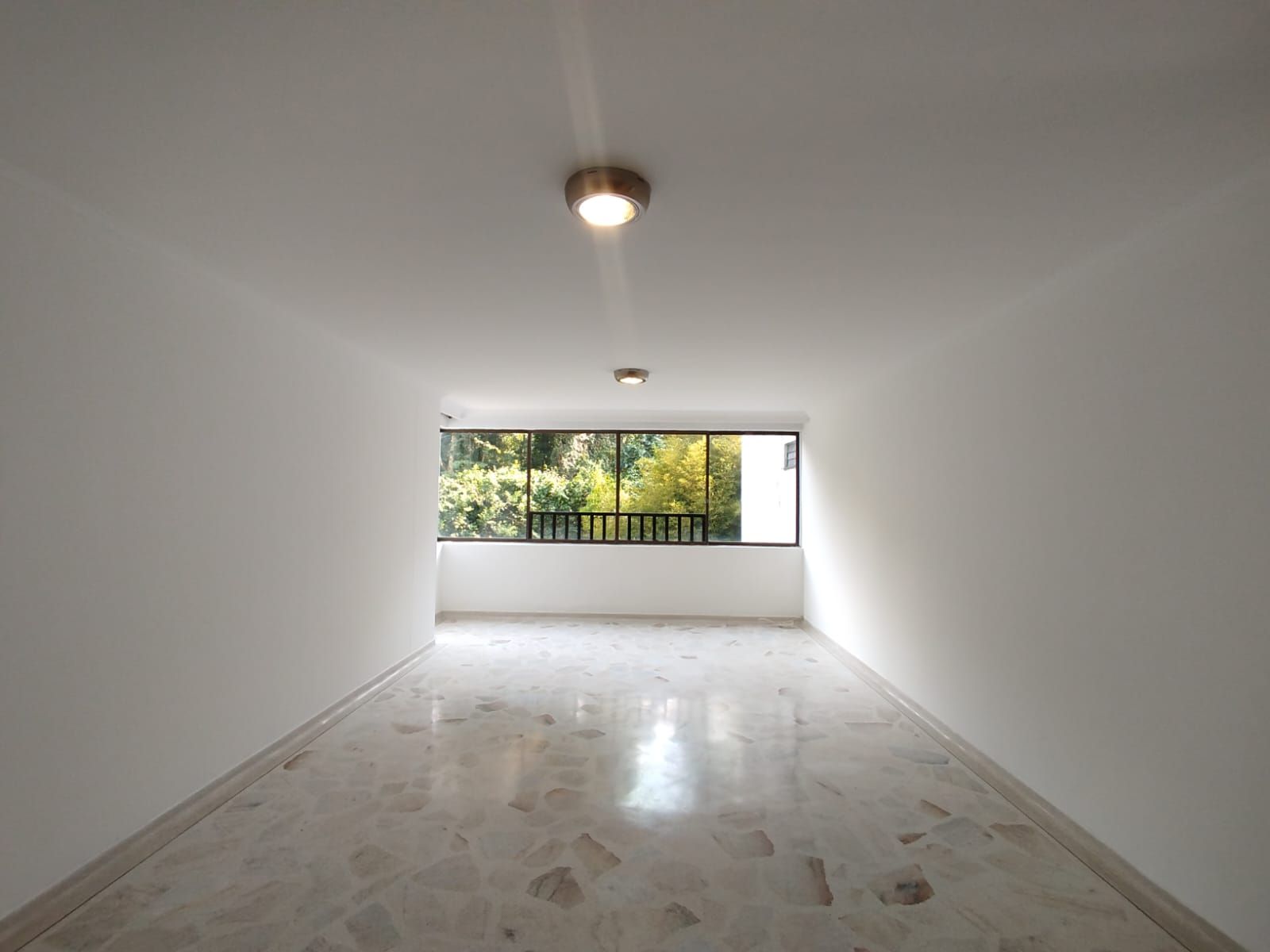 Apartamento en arriendo Risaralda Pereira La Julita 120 m2 Habitaciones 3 Baños 2 Garajes 1 Precio $3600000
