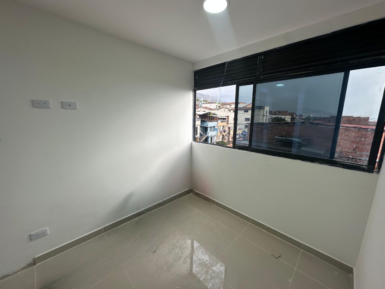 Apartaestudio en arriendo Antioquia Medellín El Pomar 30 m2 Habitaciones 1 Baños 1 Garajes 0 Precio $1200000