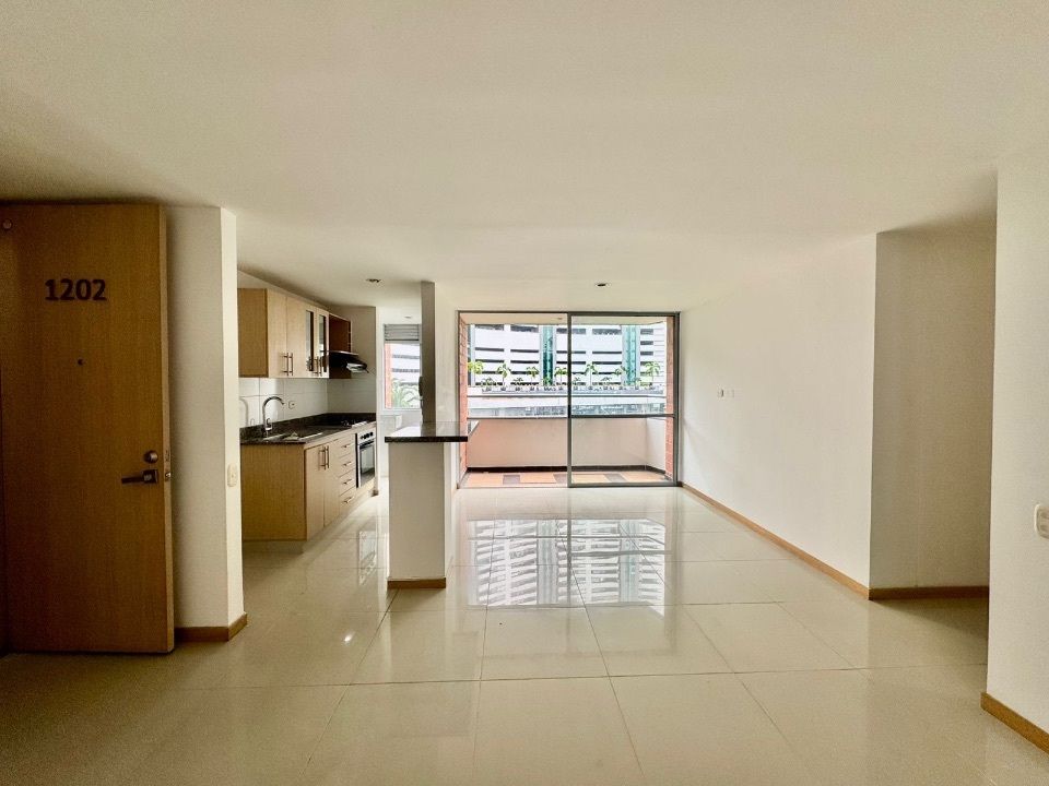 Apartamento en venta Antioquia Medellín Asomadera No 1 75 m2 Habitaciones 3 Baños 2 Garajes 2 Precio $630000000