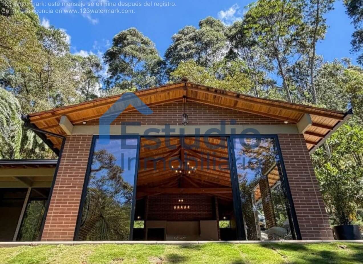 Casa Campestre en arriendo Antioquia Caldas Estrella 200 m2 Habitaciones 3 Baños 3 Garajes 2 Precio $5000000