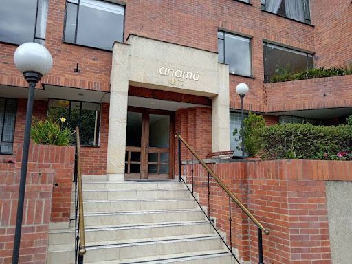 Apartamento en arriendo Cundinamarca Bogotá Cedro Salazar 79 m2 Habitaciones 4 Baños 3 Garajes 1 Precio $2800000