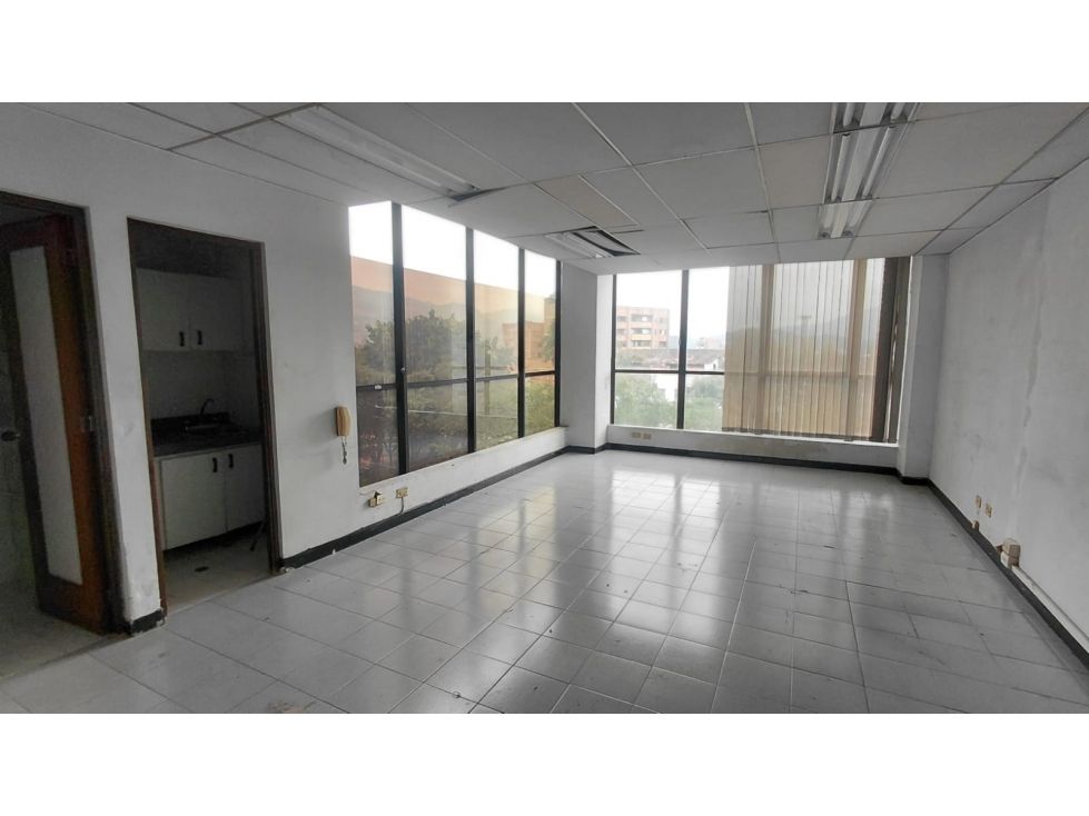 Oficina en arriendo Antioquia Medellín Lorena 36 m2 Habitaciones 0 Baños 1 Garajes 1 Precio $1800000
