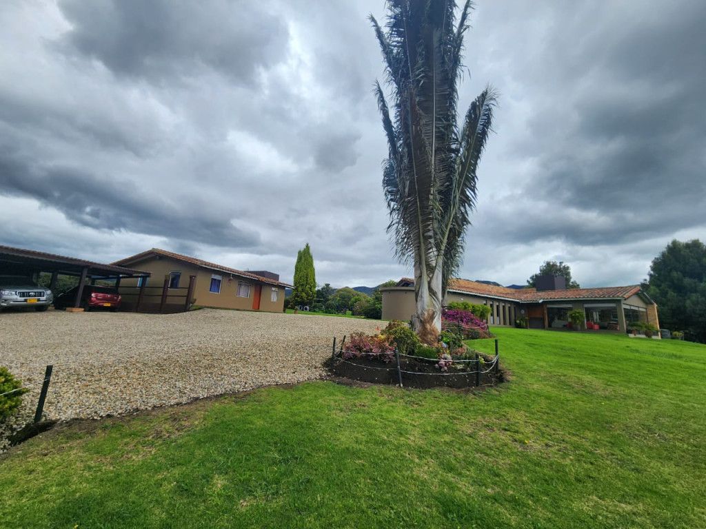 Finca en venta Cundinamarca Subachoque Subachoque 500 m2 Habitaciones 3 Baños 5 Garajes 4 Precio $2890000000