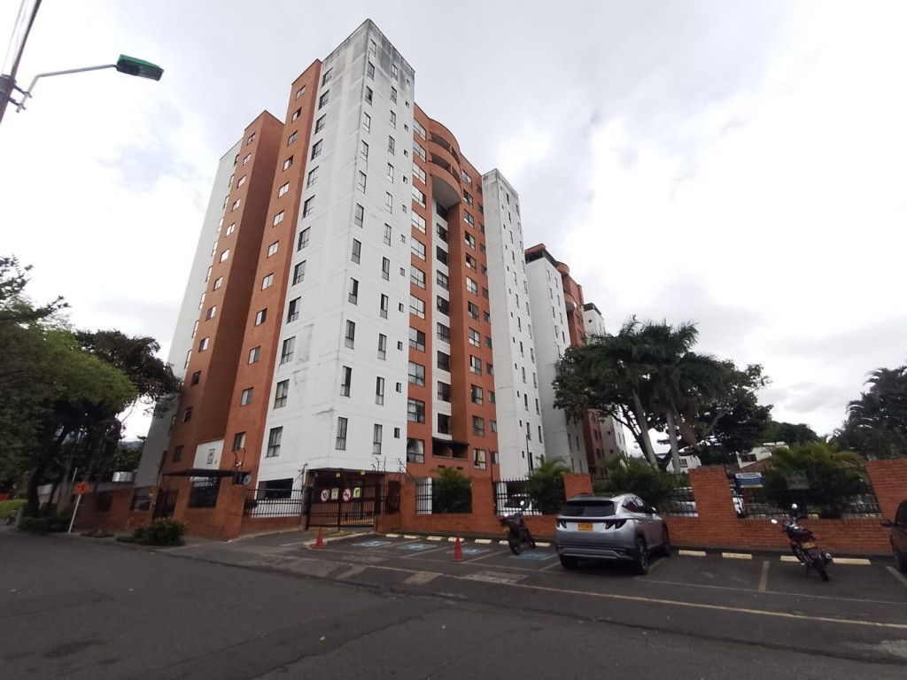 Apartamento en arriendo Valle Del Cauca Cali Nueva Tequendama 125 m2 Habitaciones 3 Baños 4 Garajes 2 Precio $3700000