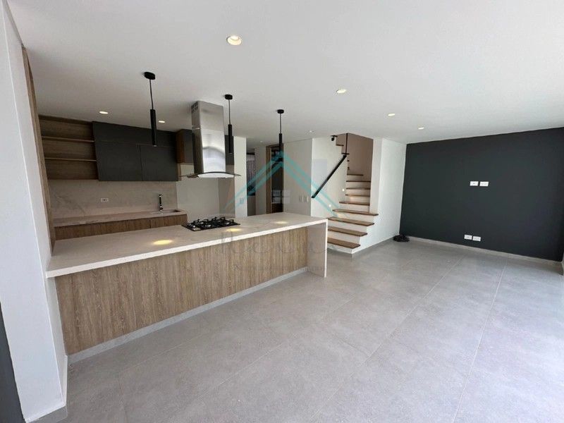 Casa en venta Antioquia Rionegro Lotus 230 m2 Habitaciones 4 Baños 3 Garajes 1 Precio $1150000000