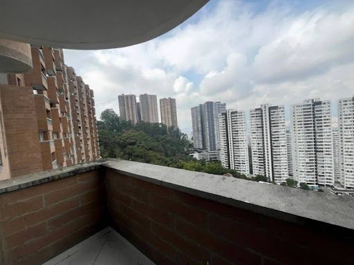 Apartamento en arriendo Antioquia Medellín Asomadera No2 75 m2 Habitaciones 3 Baños 2 Garajes 1 Precio $2700000