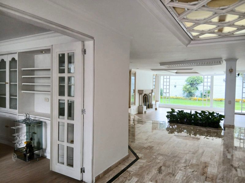 Casa en venta Cundinamarca Bogotá Santa Ana Oriental 381 m2 Habitaciones 4 Baños 4 Garajes 4 Precio $6400000000