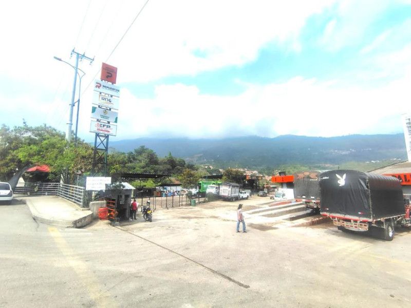 Lote en arriendo Santander Girón Rio De Oro Et Ii 1033 m2 Habitaciones 0 Baños 0 Garajes 0 Precio $10000000