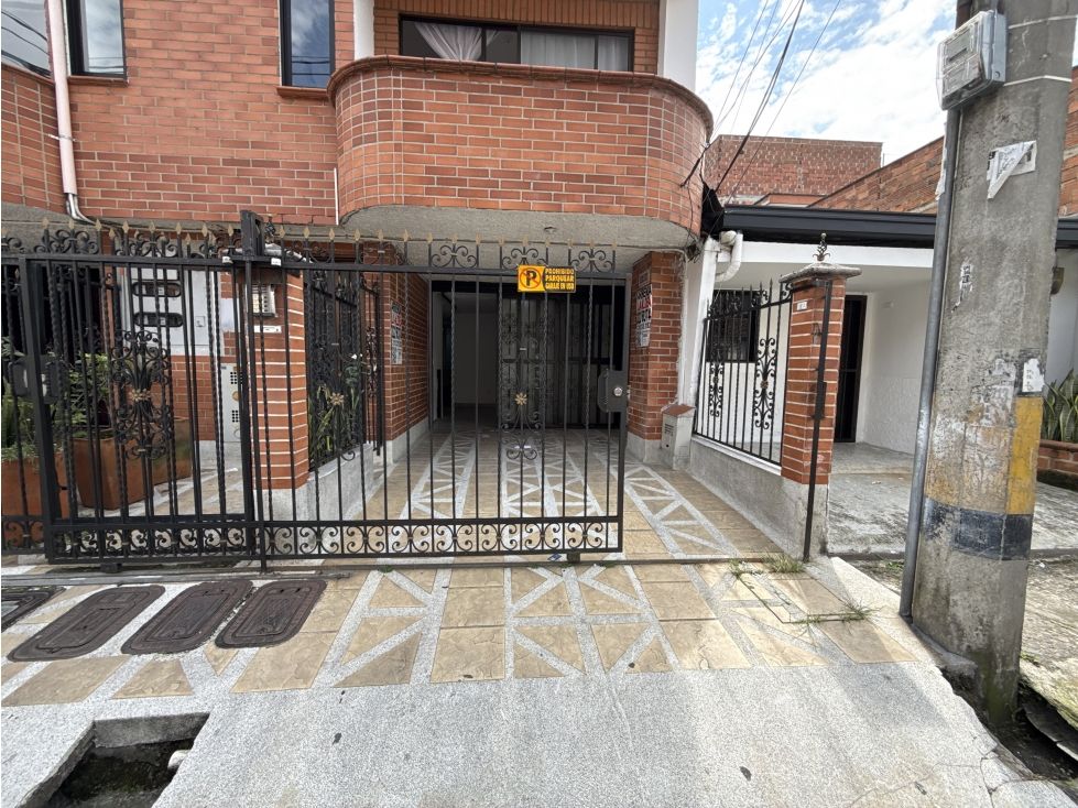 Casa en venta Antioquia Medellín Campo Amor 100 m2 Habitaciones 3 Baños 2 Garajes 1 Precio $500000000