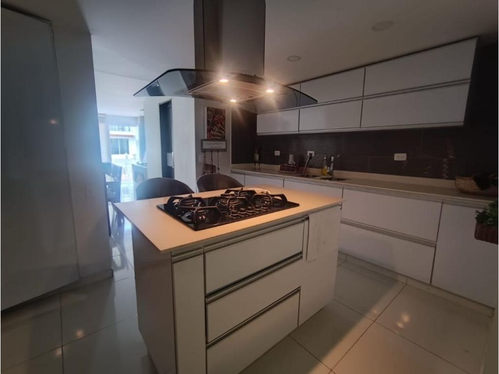 Casa en venta Risaralda Pereira Pereira 165 m2 Habitaciones 3 Baños 4 Garajes 2 Precio $860000000