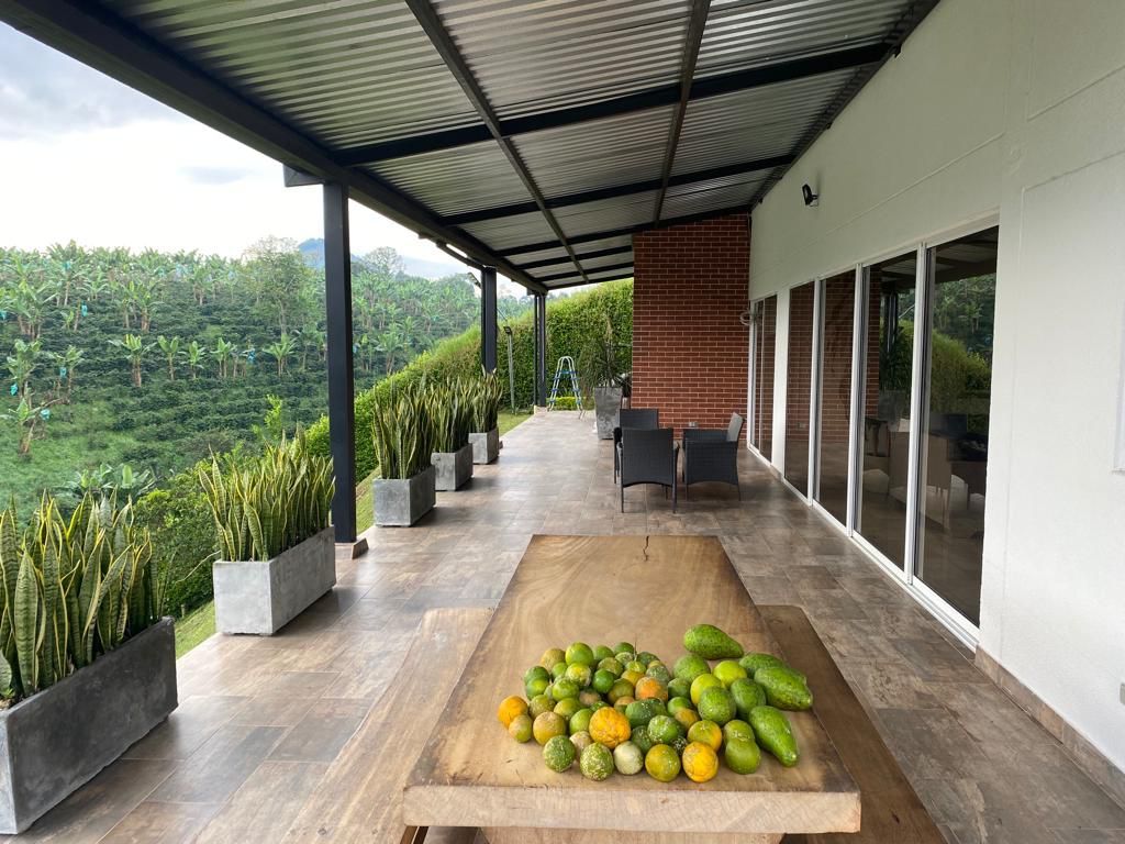 Casa Campestre en venta Risaralda Pereira Jardin De Velez Y Velez 328 m2 Habitaciones 4 Baños 4 Garajes 3 Precio $1350000000