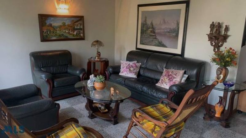 Casa en venta Antioquia Medellín Los Pinos 1908 m2 Habitaciones 4 Baños 2 Garajes 1 Precio $1200000000