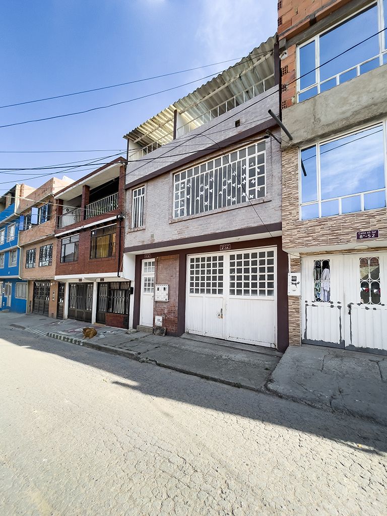 Casa en venta Cundinamarca Soacha San Nicolas 206 m2 Habitaciones 5 Baños 4 Garajes 1 Precio $268000000