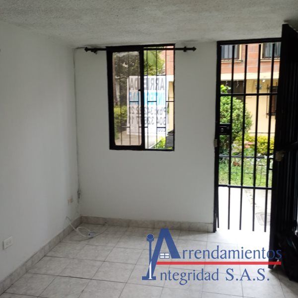 Apartaestudio en arriendo Antioquia Medellín Villanueva 40 m2 Habitaciones 1 Baños 1 Garajes 0 Precio $1300000