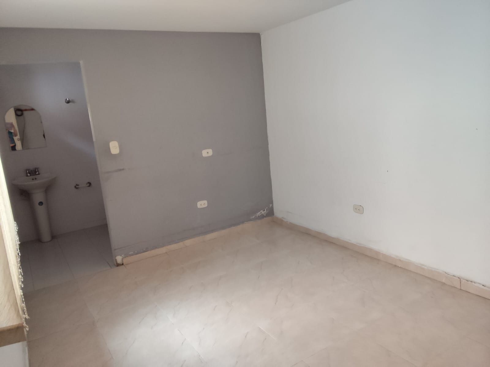 Casa en venta Santander Floridablanca Molinos Altos 200 m2 Habitaciones 4 Baños 3 Garajes 2 Precio $460000000