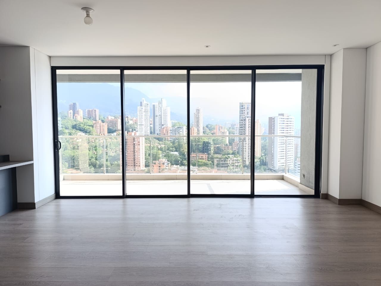 Apartamento en venta Antioquia Medellín Los Balsos No 1 124 m2 Habitaciones 3 Baños 3 Garajes 2 Precio $1650000000