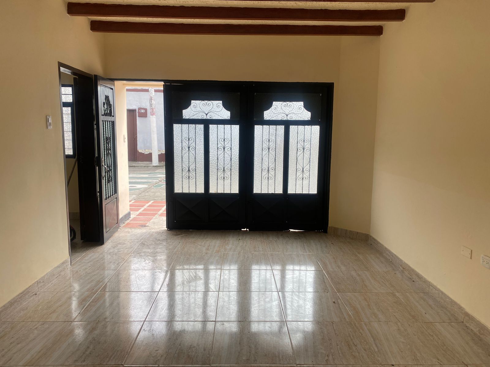 Casa en arriendo Valle Del Cauca Palmira Emilia 126 m2 Habitaciones 3 Baños 2 Garajes 1 Precio $1300000