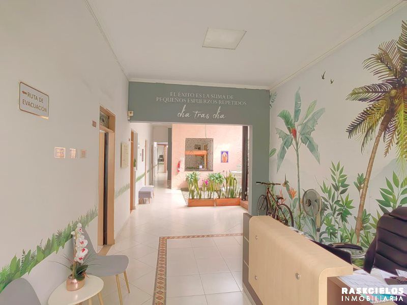 Casa en arriendo Antioquia Medellín Urbanizacion Estadio Plaza 308 m2 Habitaciones 11 Baños 2 Garajes 2 Precio $26500000