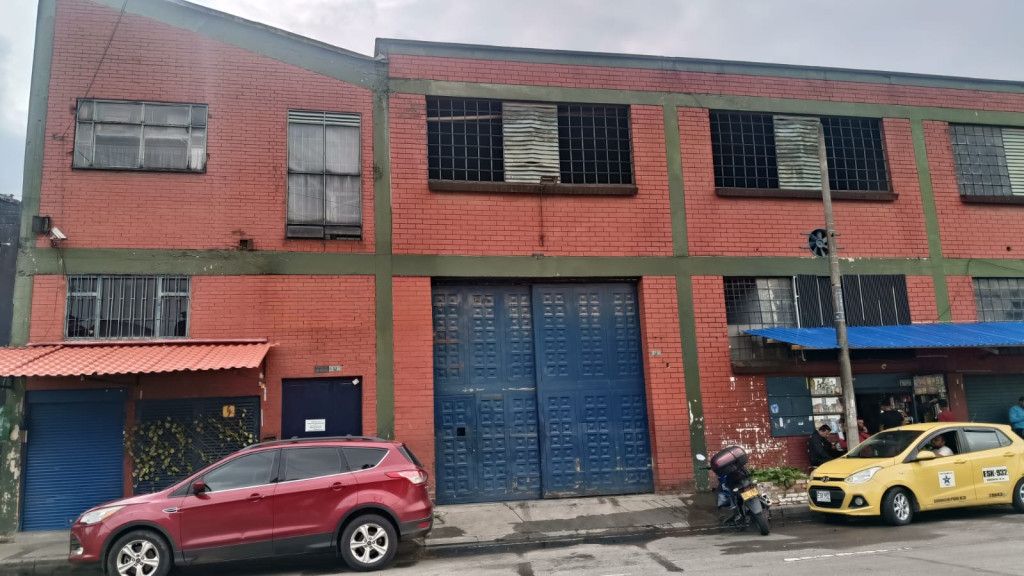 Bodega en arriendo Cundinamarca Bogotá Ortezal 1916 m2 Habitaciones 0 Baños 4 Garajes 0 Precio $40000000