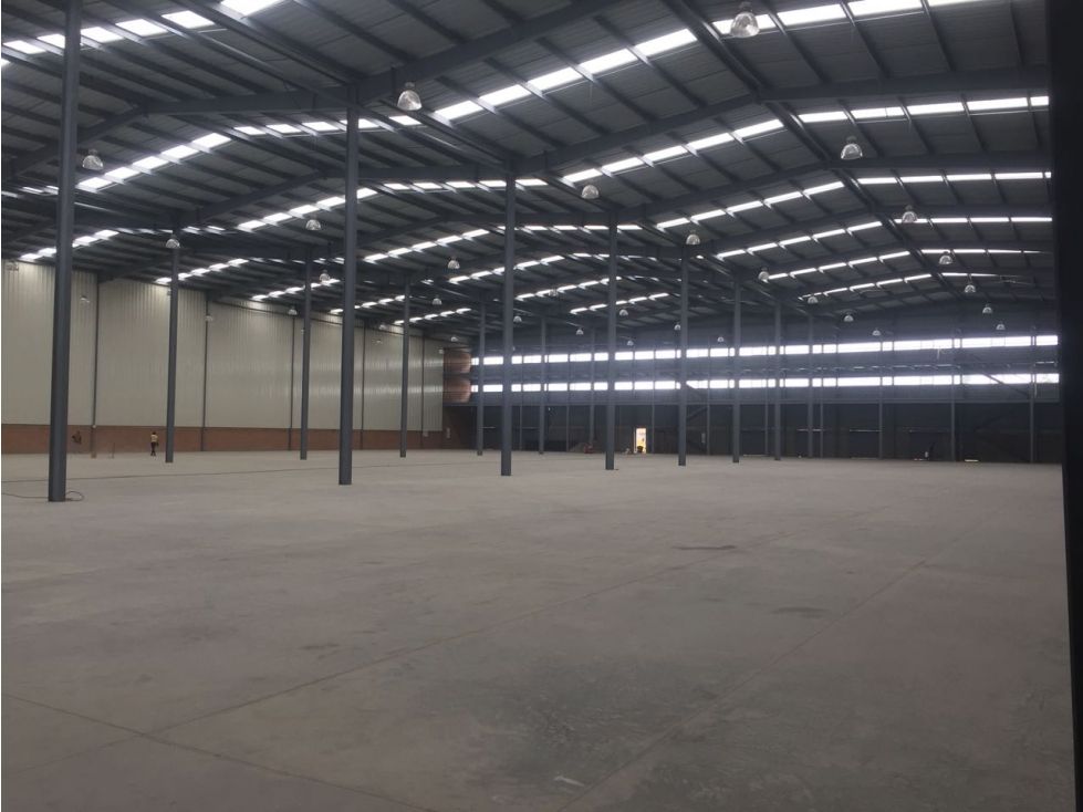 Bodega en venta Cundinamarca Bogotá Bogotá 7320 m2 Habitaciones 0 Baños 4 Garajes 9 Precio $16000000000