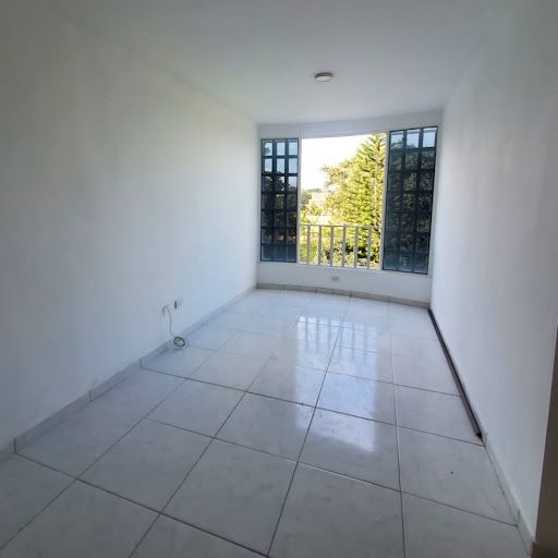 Apartamento en arriendo Valle Del Cauca Cali Zona De Reserva Agricola 100 m2 Habitaciones 3 Baños 2 Garajes 0 Precio $1300000