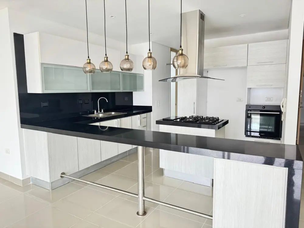 Apartamento en arriendo Valle Del Cauca Cali Colseguros Andes 158 m2 Habitaciones 3 Baños 4 Garajes 2 Precio $2400000