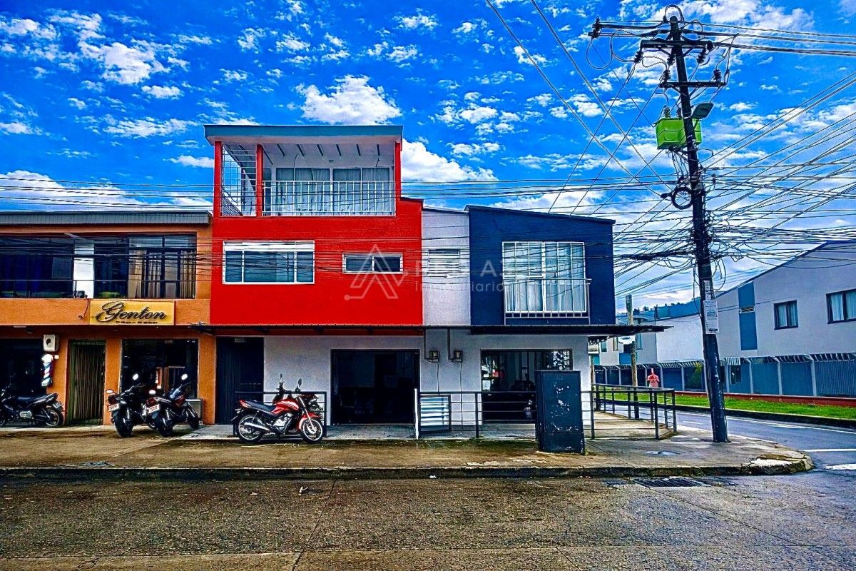 Casa en venta Risaralda Dosquebradas Villa Del Lago 270 m2 Habitaciones 3 Baños 4 Garajes 0 Precio $880000000