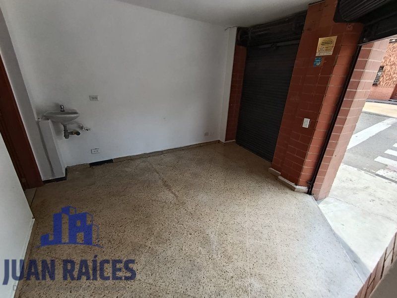 Local en arriendo Antioquia Envigado Alcalá 18 m2 Habitaciones 0 Baños 1 Garajes 0 Precio $2000000
