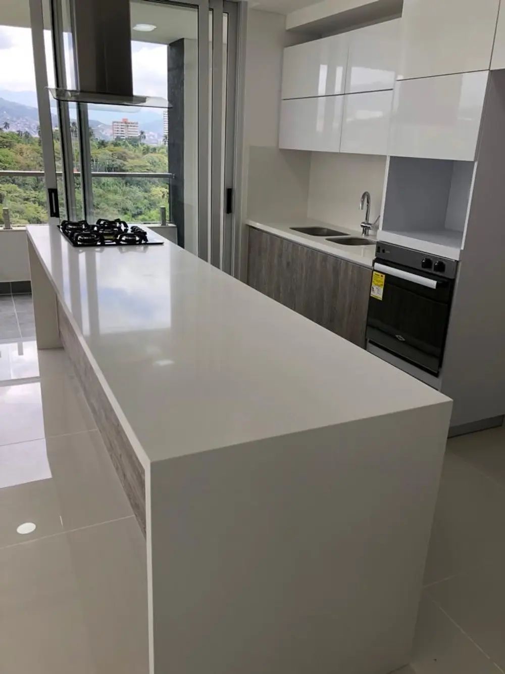 Apartamento en arriendo Valle Del Cauca Cali Colseguros Andes 149 m2 Habitaciones 3 Baños 5 Garajes 2 Precio $2800000