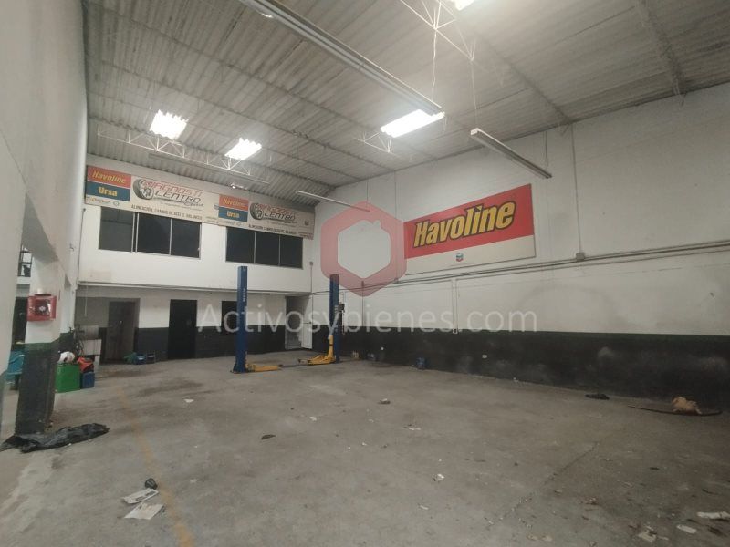 Local en arriendo o venta Antioquia Medellín Caribe 160 m2 Habitaciones 0 Baños 1 Garajes 0 Precio venta $1200000000 Precio arriendo $8500000