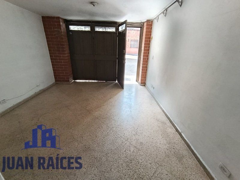 Local en arriendo Antioquia Envigado Alcalá 25 m2 Habitaciones 0 Baños 1 Garajes 0 Precio $2500000