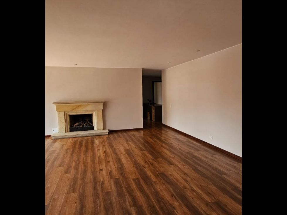 Apartamento en arriendo Cundinamarca Bogotá Emaus 326 m2 Habitaciones 4 Baños 3 Garajes 3 Precio $18250000