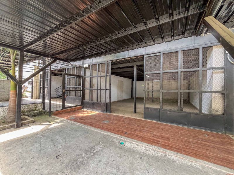 Local en arriendo Valle Del Cauca Yumbo Zona Industrial 84 m2 Habitaciones 0 Baños 2 Garajes 0 Precio $4200000