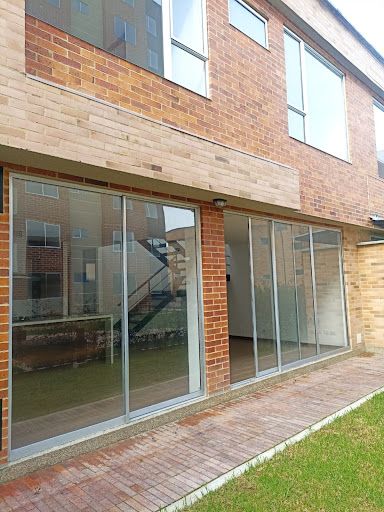 Casa en arriendo Cundinamarca Mosquera Cr Reserva Del Sol 208 m2 Habitaciones 3 Baños 4 Garajes 2 Precio $4500000