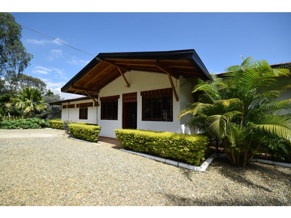 Finca en venta Antioquia Girardota Girardota 360 m2 Habitaciones 6 Baños 5 Garajes 10 Precio $1500000000