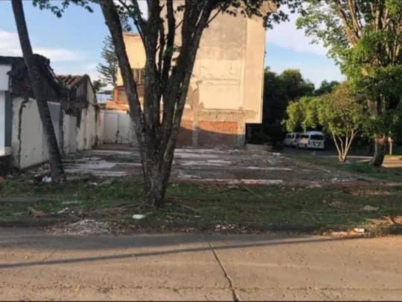 Lote en venta Valle Del Cauca Cali Prados Del Norte 384 m2 Habitaciones 0 Baños 0 Garajes 0 Precio $750000000