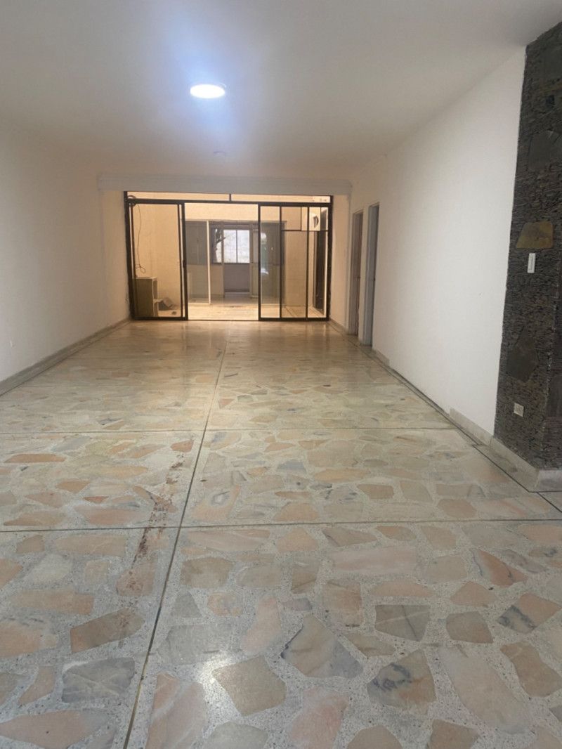 Casa en venta Valle Del Cauca Cali Tequendama 392 m2 Habitaciones 8 Baños 5 Garajes 3 Precio $1200000000