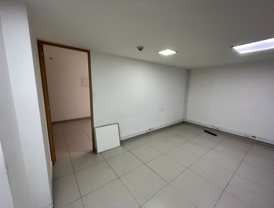 Oficina en arriendo Antioquia Medellín Naranjal 62 m2 Habitaciones 0 Baños 1 Garajes 0 Precio $3600000