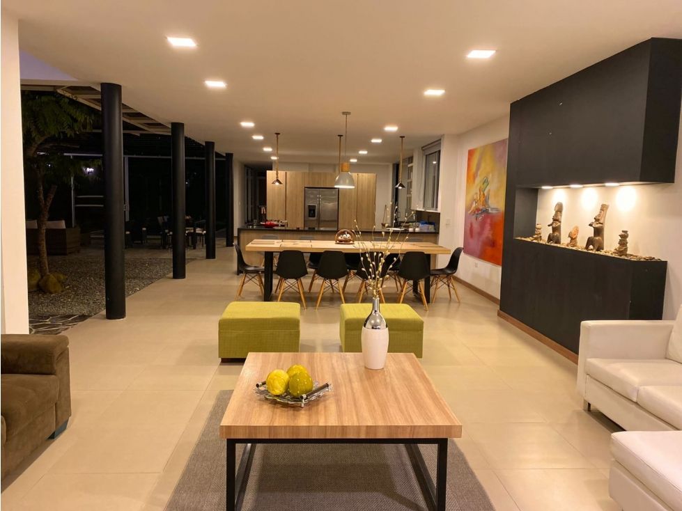 Casa Campestre en venta Caldas Manizales Manizales 450 m2 Habitaciones 5 Baños 5 Garajes 18 Precio $1400000000