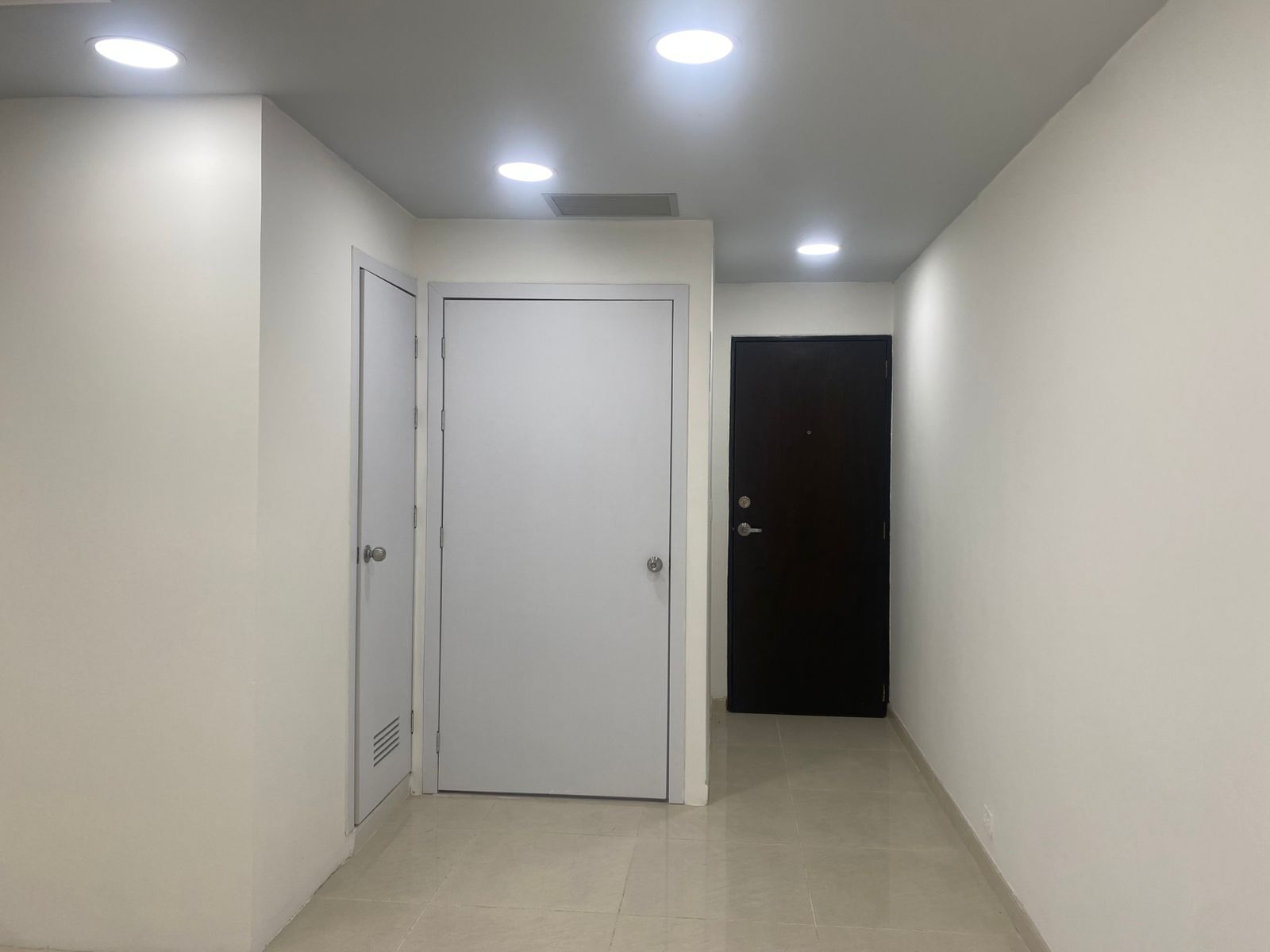 Oficina en arriendo o venta Antioquia Medellín Villa Carlota 33 m2 Habitaciones 0 Baños 1 Garajes 1 Precio venta $190000000 Precio arriendo $2300000
