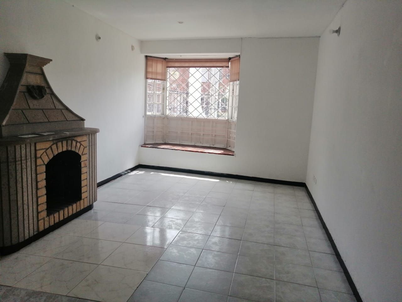 Apartamento en arriendo Cundinamarca Bogotá Caobos Salazar 110 m2 Habitaciones 3 Baños 4 Garajes 1 Precio $3200000
