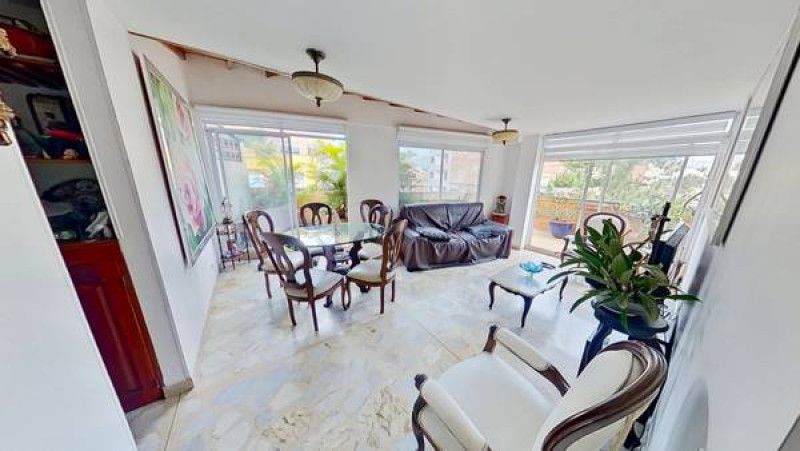 Apartamento en venta Antioquia Medellín Simon Bolivar 132 m2 Habitaciones 4 Baños 2 Garajes 0 Precio $651000000