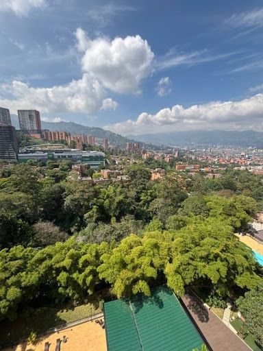 Apartamento en venta Antioquia Envigado La Inmaculada 169 m2 Habitaciones 3 Baños 5 Garajes 1 Precio $1600000000