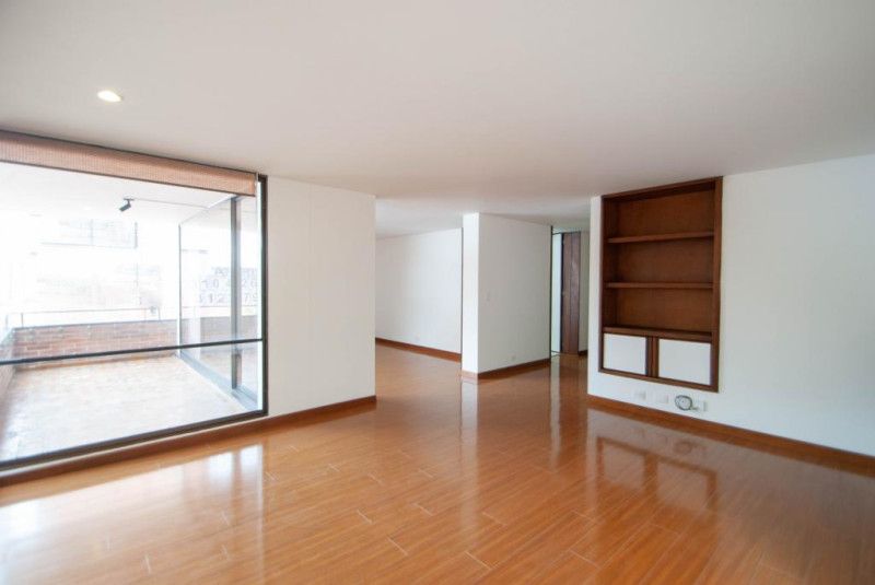 Apartamento en arriendo Cundinamarca Bogotá Los Rosales 135 m2 Habitaciones 2 Baños 2 Garajes 1 Precio $6727200