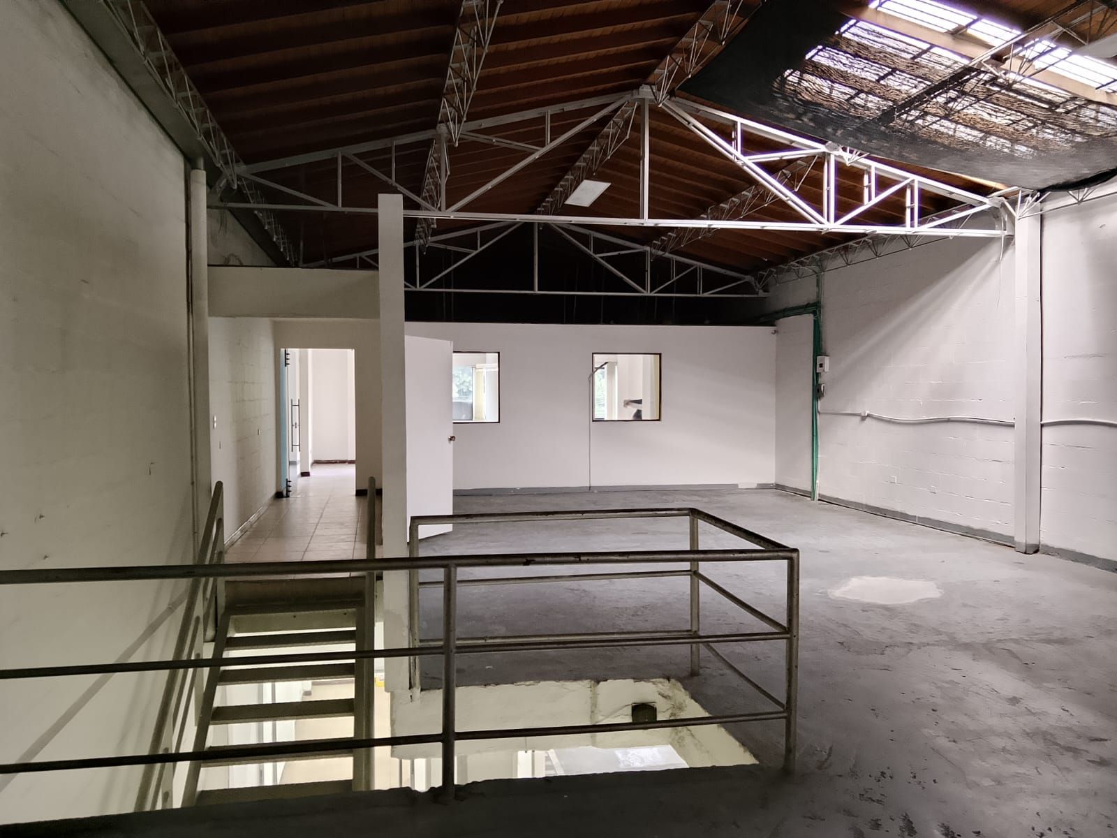 Local en arriendo Antioquia Medellín Colombia 370 m2 Habitaciones 0 Baños 2 Garajes 1 Precio $21800000