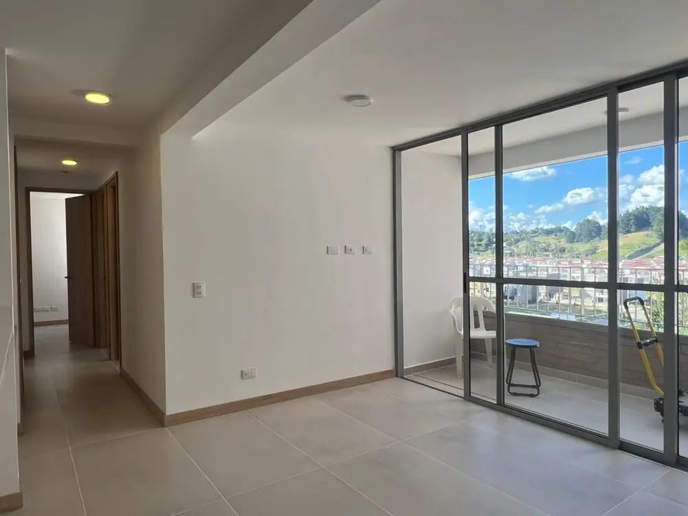 Apartamento en arriendo Antioquia Rionegro Porvenir Et Vii 69 m2 Habitaciones 3 Baños 2 Garajes 1 Precio $2000000