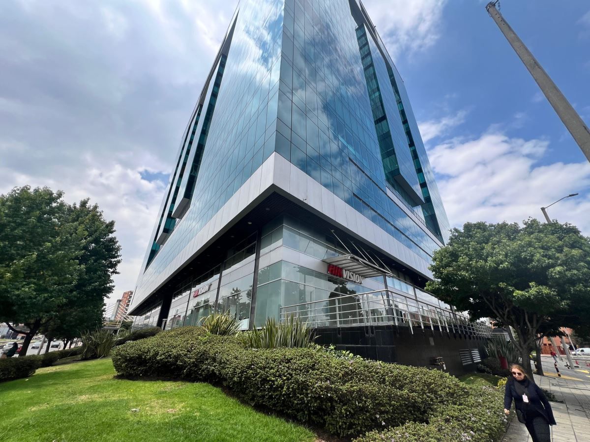 Oficina en arriendo Cundinamarca Bogotá Molinos Norte 327 m2 Habitaciones 0 Baños 3 Garajes 5 Precio $44091334