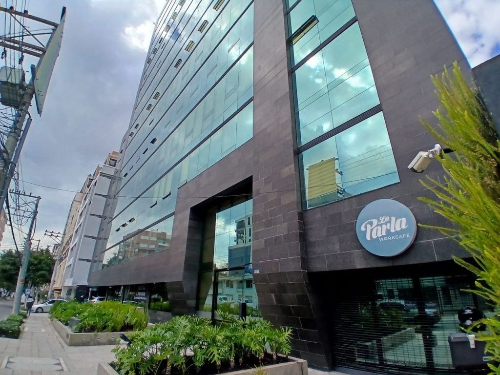 Oficina en arriendo Cundinamarca Bogotá Santa Barbara Oriental 18 m2 Habitaciones 0 Baños 2 Garajes 1 Precio $1823000